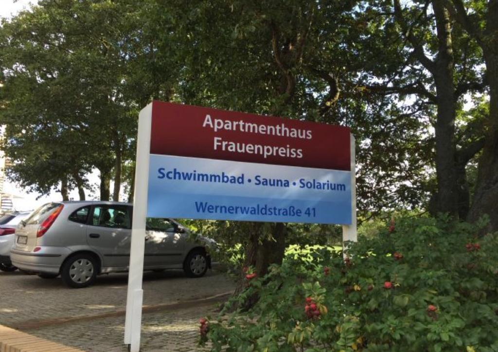 Strandloft Cuxhaven Im Haus Frauenpreiss Sahlenburg - Strandnah - 2 Hunde Willkommen -Schwimmbad - Sauna - Direkt Am Wald - Dachterrasse Mit Blick Nach Neuwerk ภายนอก รูปภาพ